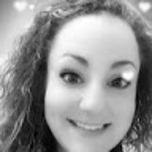 Meet your Posher, Holli